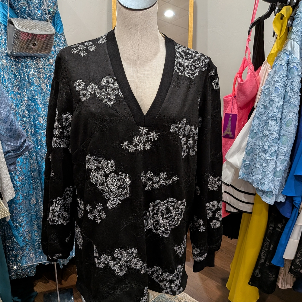 Black Tunic-style Elegant Sweater